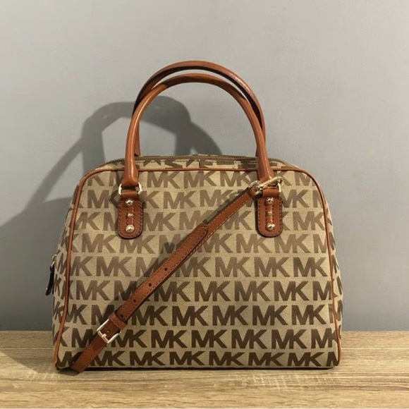 Michael Kors Handbags - MK logo - Limited edition handbag